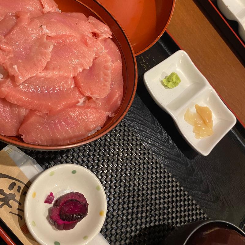 マグロ丼(彦左衛門)