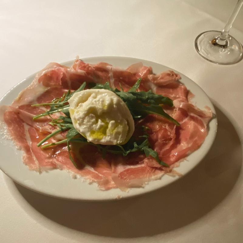 生ハムとブッラータチーズ(トラットリア タンタボッカ （trattoria Tanta Bocca）)