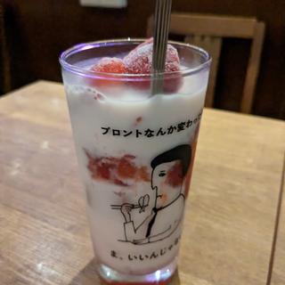 やまもりイチゴミルクサワー(プロント飯田橋店)