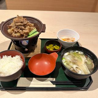 十和田名物　牛バラ焼き定食(ホウリン はちのへキッチン)