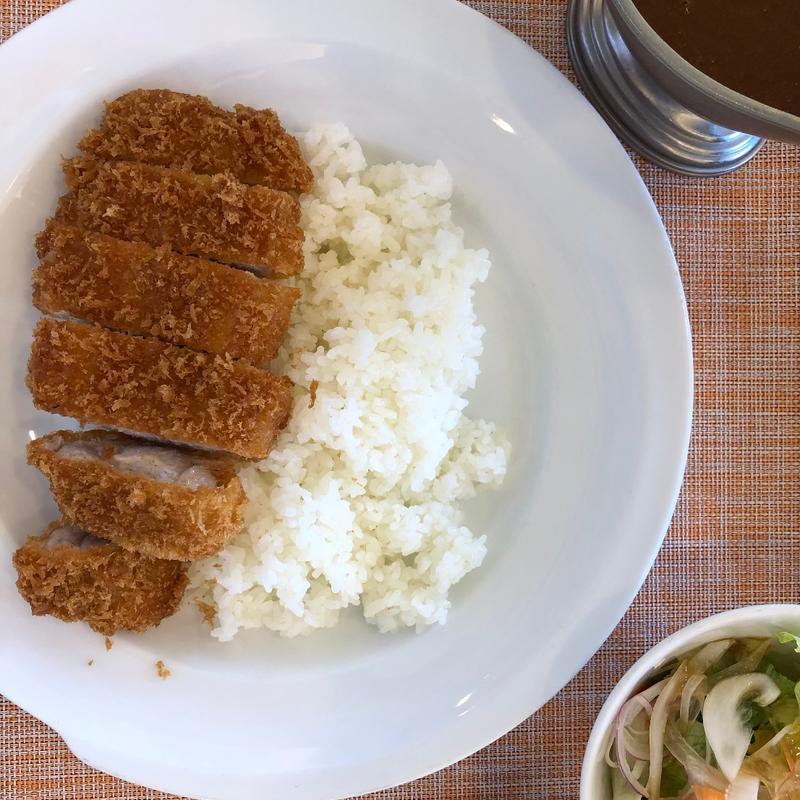 ロースカツカレー定食(芝山ゴルフ倶楽部 レストラン )