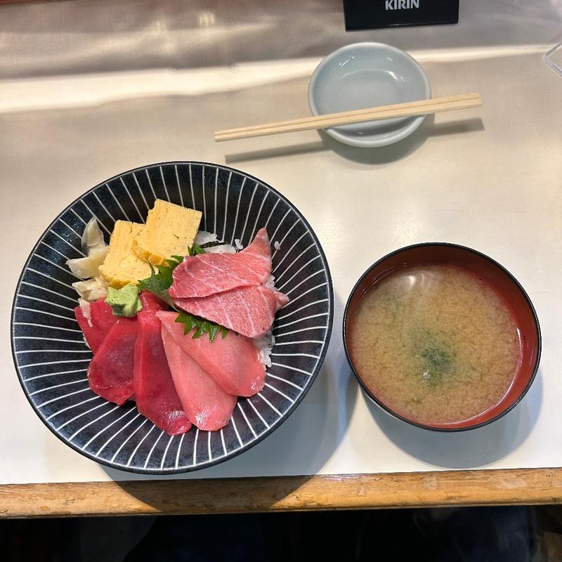 本まぐろ重ね丼(うおがし かんの)