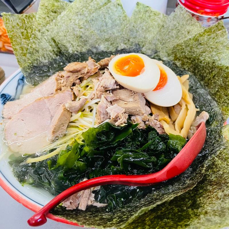 サービスラーメン＋ネギ＋海苔＋わかめ＋味玉＋メンマ(ラーメンショップ 122号騎西店)