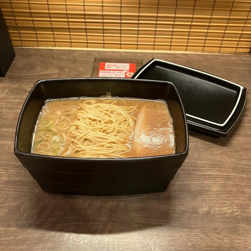 ラーメン(一蘭 天神西通り店)