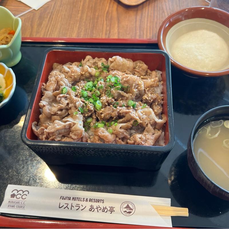 塩豚焼肉重(紫あやめ36　あやめ亭 （富士屋レストラン　あやめ亭）)