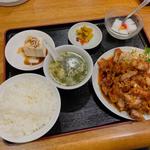 若鶏唐揚げの四川風ソース定食(日日紅 )