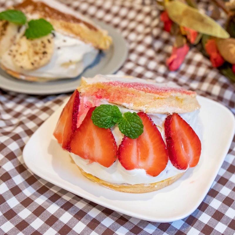 スフレサンド いちご(CAFE ANNON カフェアンノン なんば)