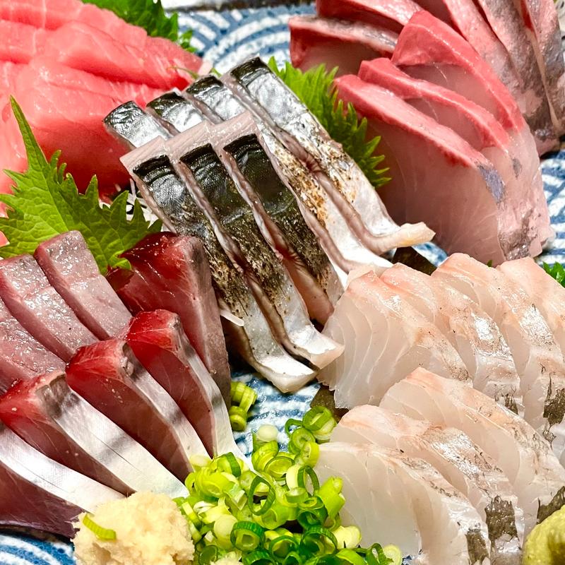 刺身盛り合わせ(大衆酒場山猫屋 )