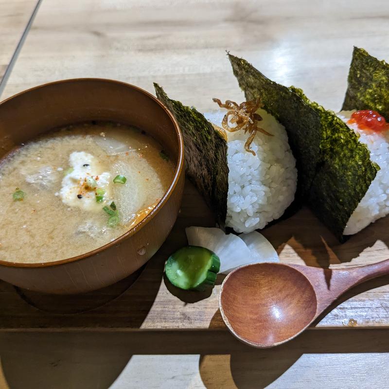 Aセット(おにぎりカフェ 利さく)