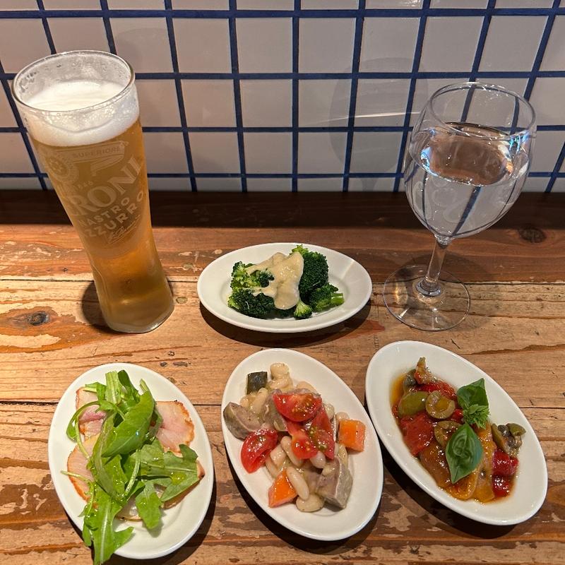 季節の食材を使ったパラディーゾ流小皿前菜盛り合わせ（4種）(トラットリア 築地 パラディーゾ！)