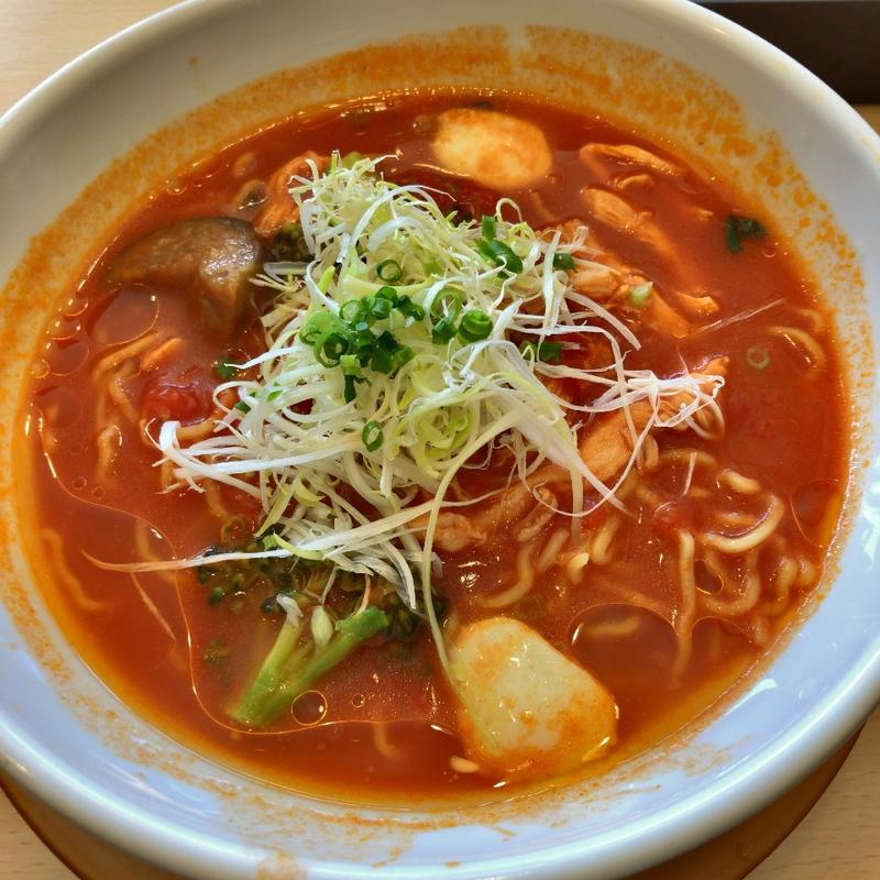 野菜の恵み！トマトらー麺(ジョナサン 谷津店)