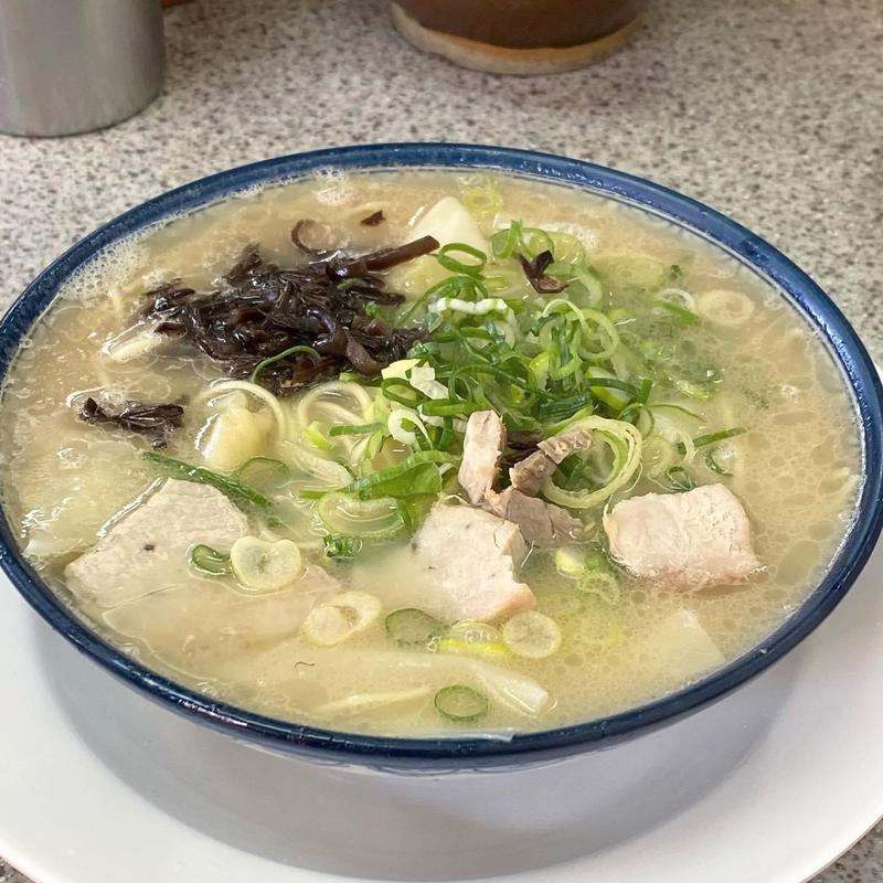 ワンタン麺(しばらく 日本橋店 )