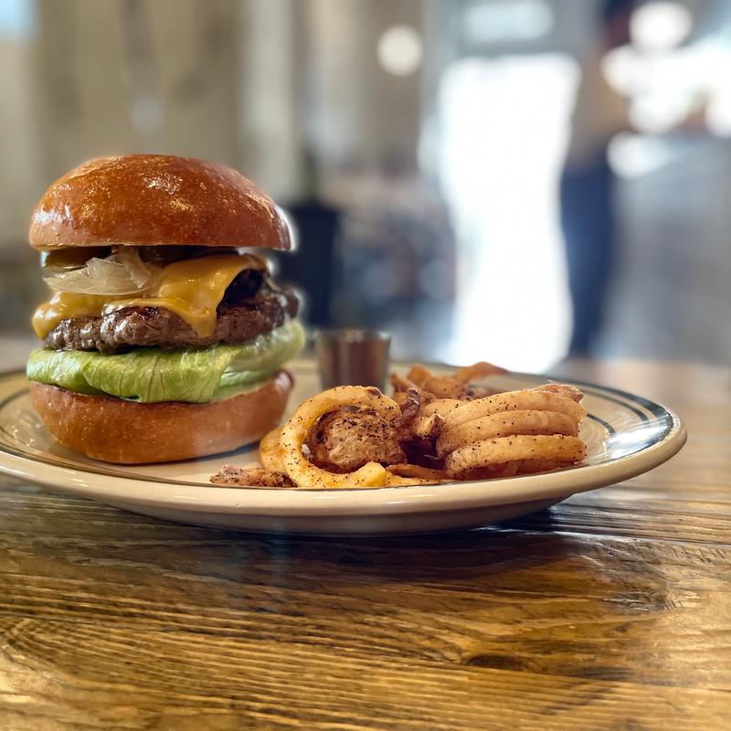 スパイスキーマカレーバーガー(BURGER STAND Hi-Five)