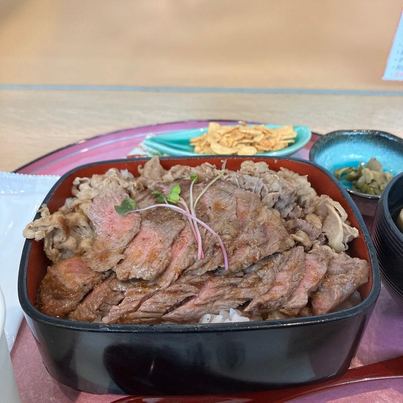 ロマン亭錦重（肉増し）(ビフテキ重・肉飯 ロマン亭 新大阪ソトエ店)