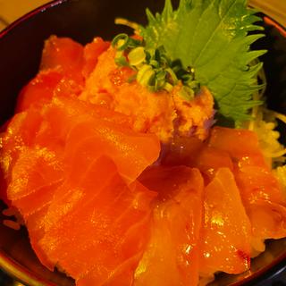 4種盛り海鮮丼(富士川サービスエリア)