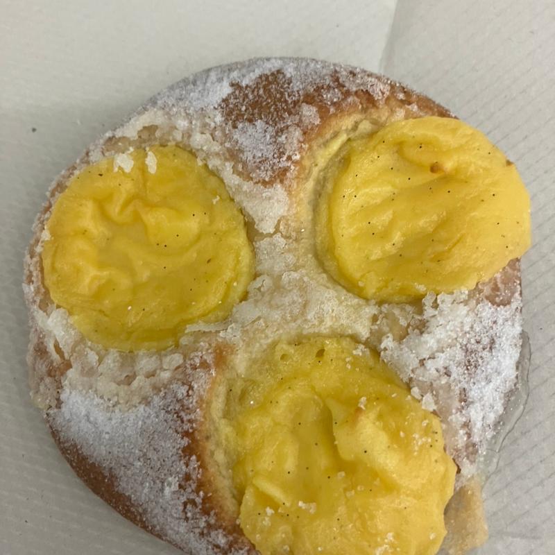 カスタードブリオッシュ(boulangerie coron(ブーランジェリー コロン) 本店)