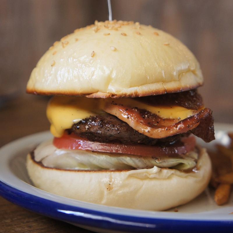 ベーコンチーズバーガー(GOONIES BUGER CLUB)