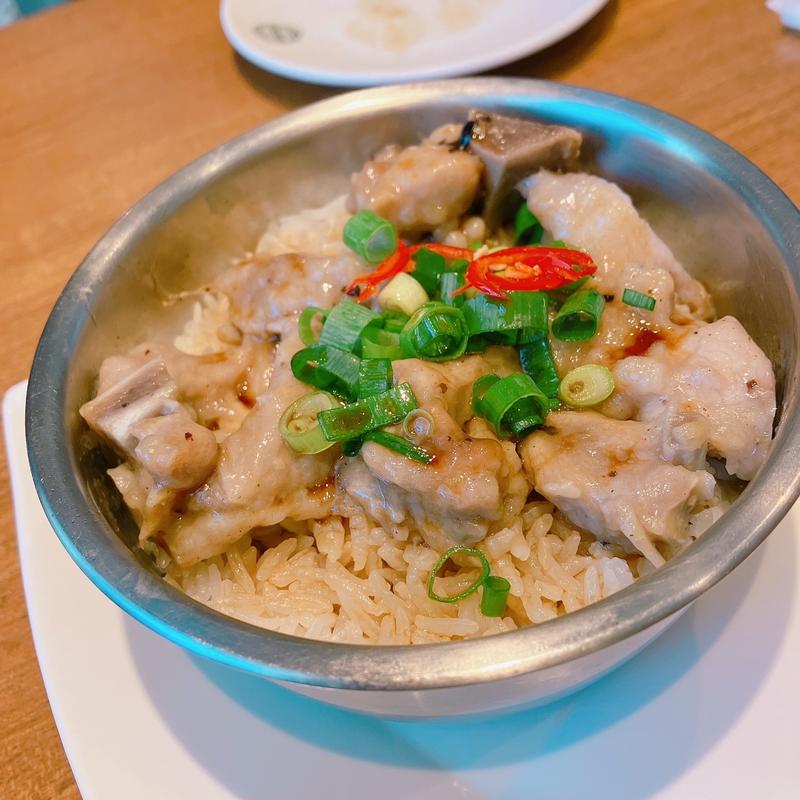 スペアリブの蒸しご飯(添好運 日比谷店)