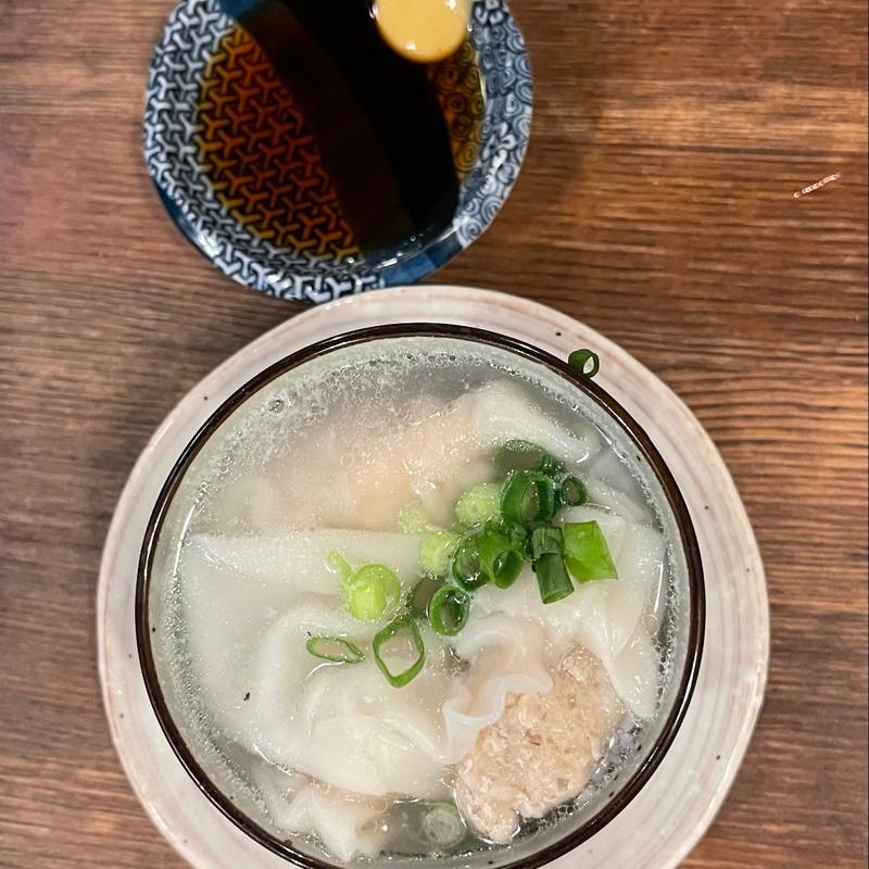 鶏つくねの水ギョーザ(焼き鳥とおつまみ 佐藤)