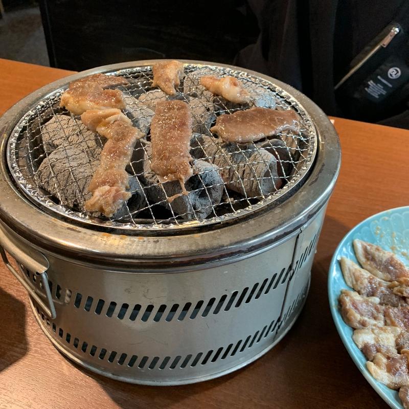 (炭火焼肉ジンギスカンもんも)