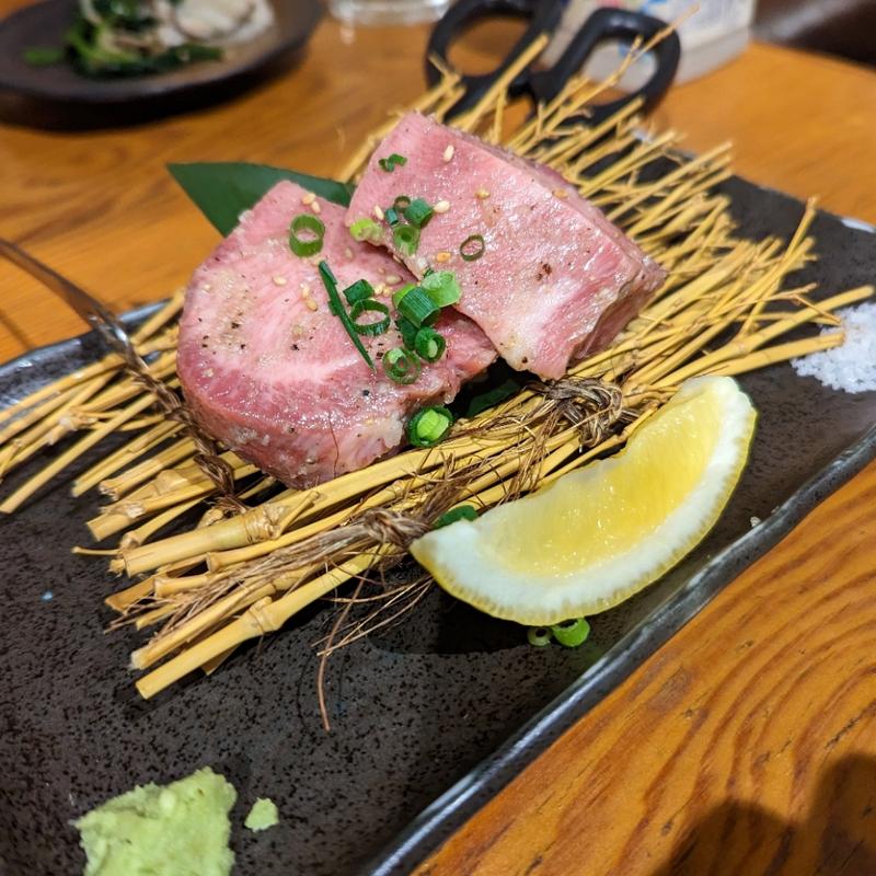 厚切りタン塩(たまには焼肉 高円寺店)