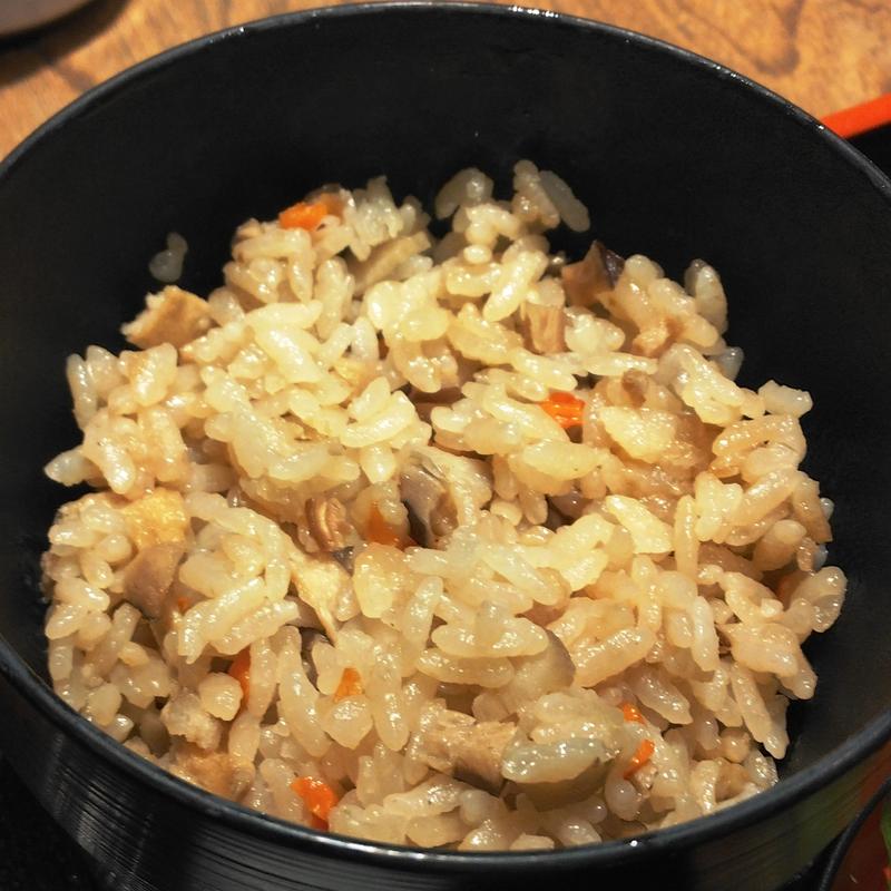 かやくご飯(実演手打うどん 杵屋 川崎アゼリア店)