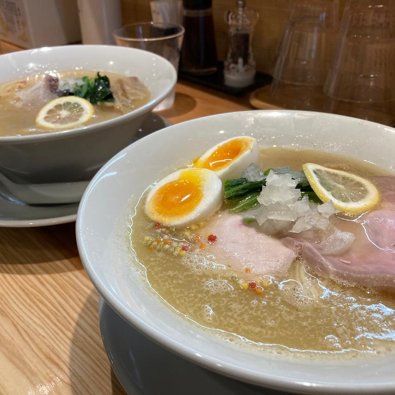 味玉鶏白湯ラーメン、鯛白湯ラーメン(麺屋 しゃちほこ)