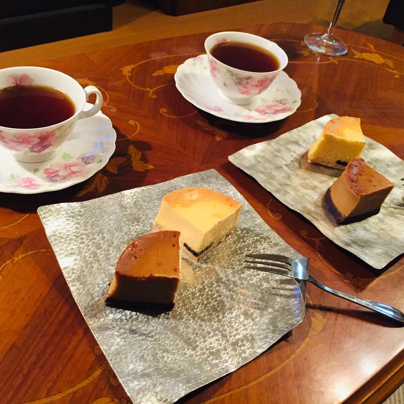 フレッシュチーズケーキ、チョコレートチーズケーキ(タンテ・アニー )