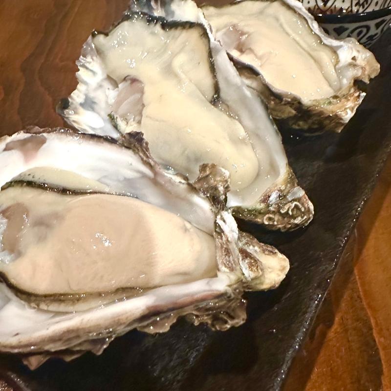 生牡蠣(Peace Manchies（ピースマンチーズ） （ピースマンチーズ）)