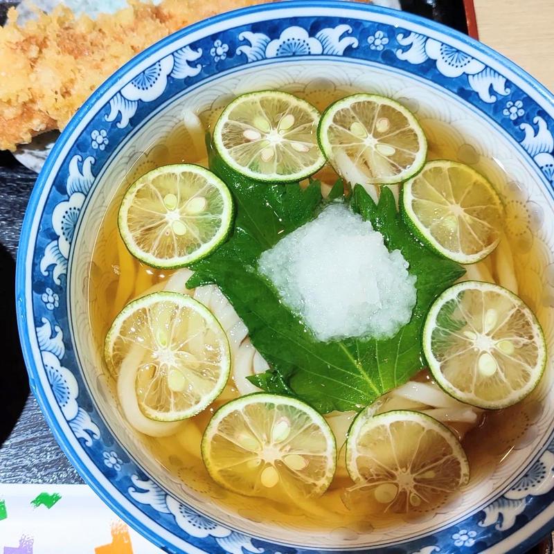 冷やがけすだちおろしうどん(釜ひろ)