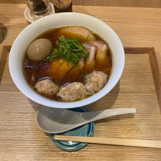 炭火焼豚らぁ麺、海老ワンタン味玉(中村麺三郎商店 )
