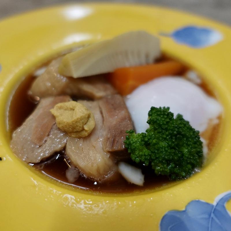 白金豚角煮(居食家 寿)