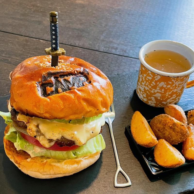 アボカド・ワサビーフバーガー(Crafter's CAMP)