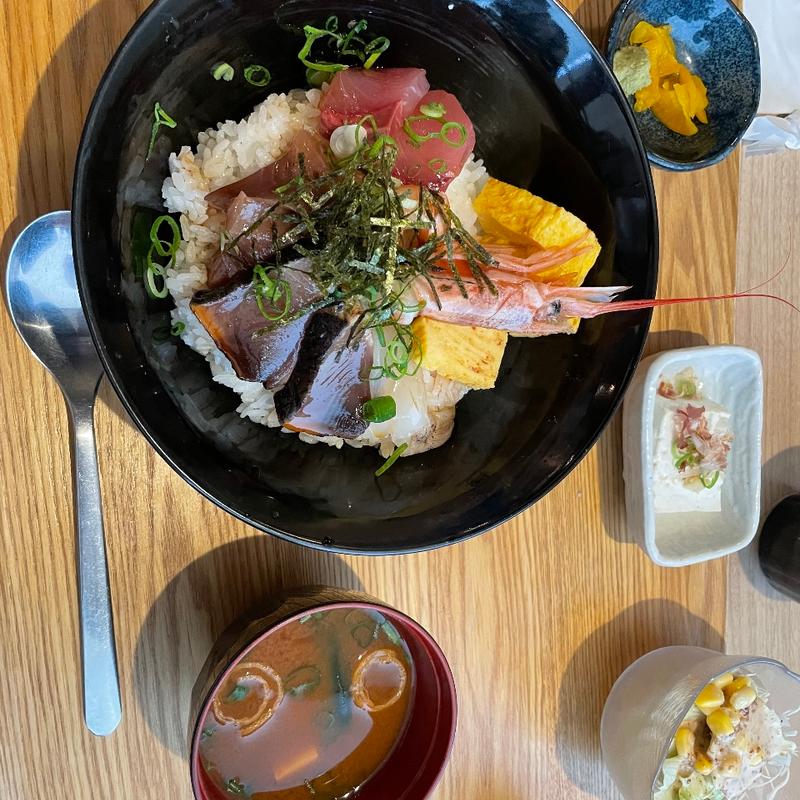 海鮮丼(楽食家ほろほろ 蒲郡店)