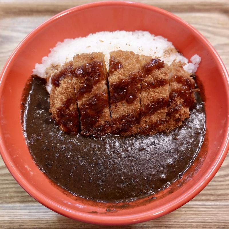 三元豚の黒胡椒カツカレー(カレースマイル)