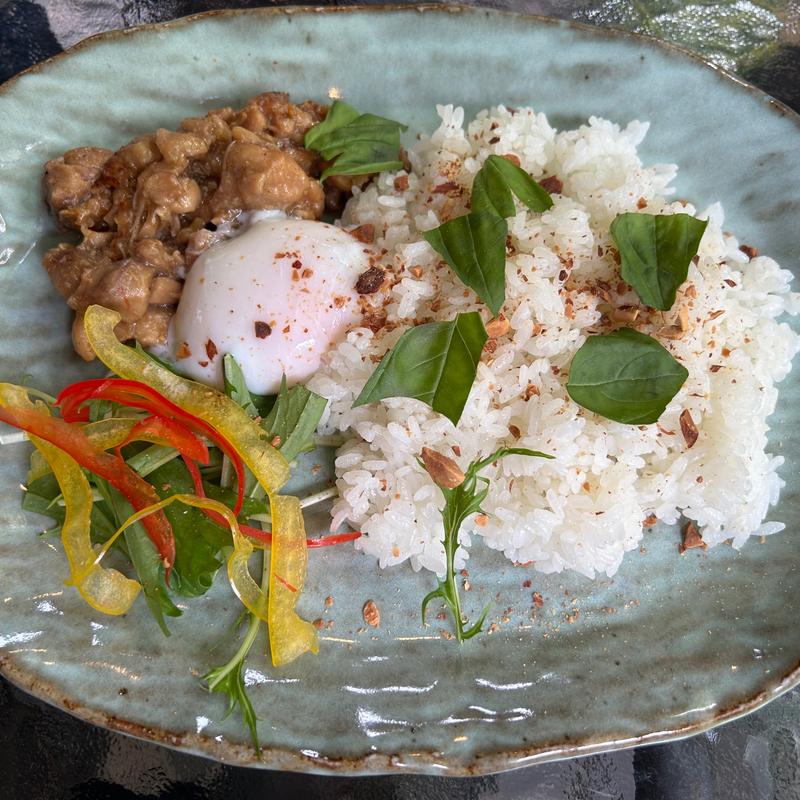 LUNCH SET(ガパオライス)(restaurant＆garden chou-cho （ちょうちょ　レストランアンドガーデン・チョウチョ）)