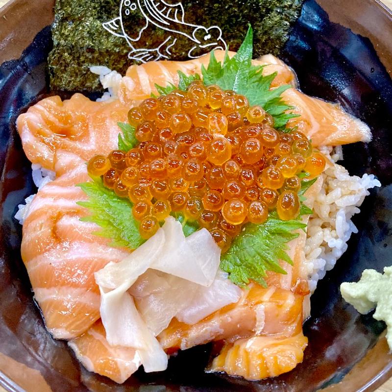 サーモンいくら丼(とれとれ横丁 )