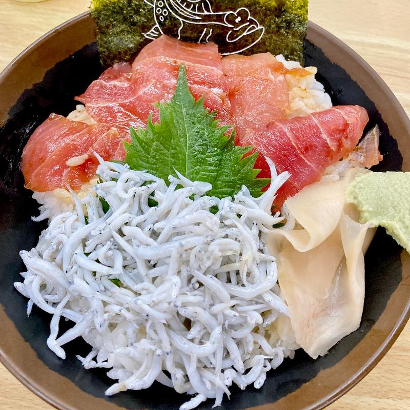 漬けまぐろしらす丼(とれとれ横丁 )