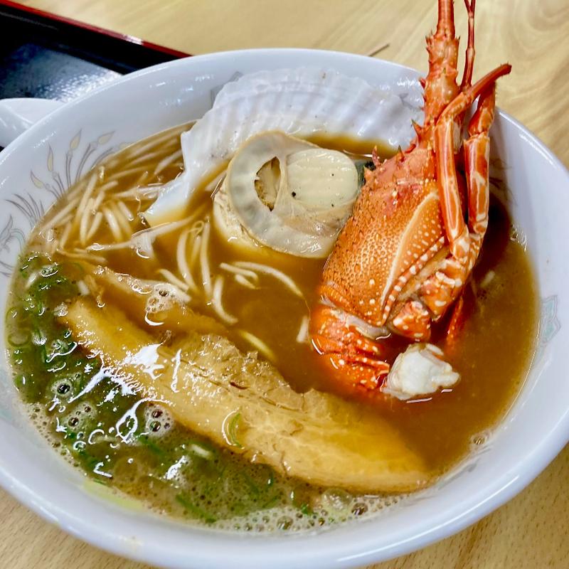 特上和歌山ラーメン(とれとれ横丁 )