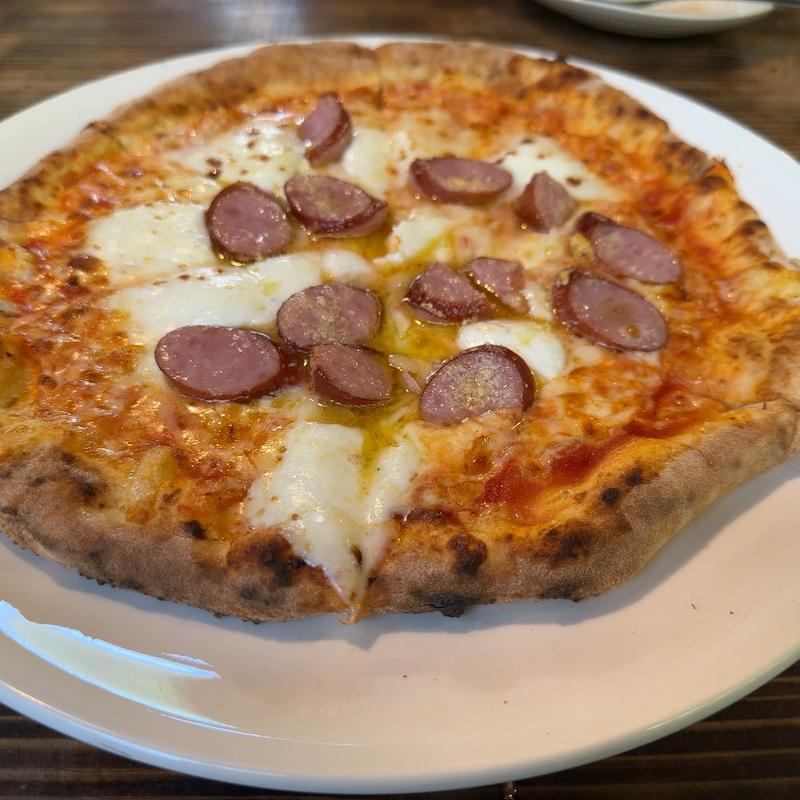 スモークソーセージ(石窯ピザ 気まま)