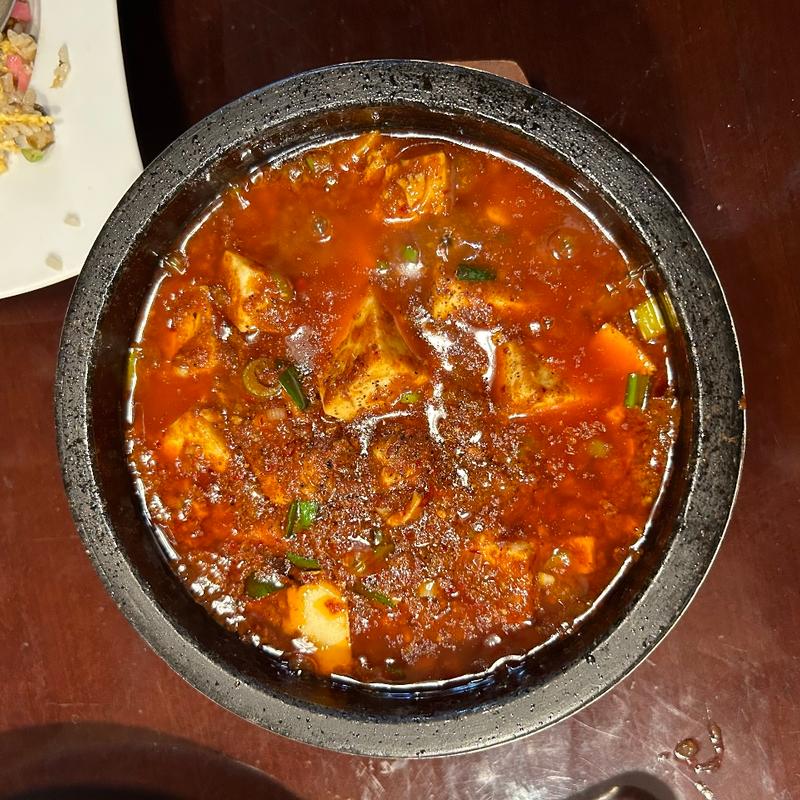 四川風石焼激辛麻婆豆腐(中華房 威風)