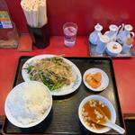 上海風豚バラ肉とニラ炒め定食