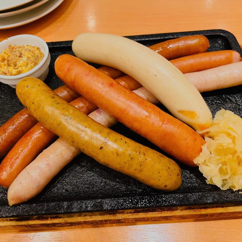 ソーセージ盛り合わせ(ヱビスバー 札幌アピア店 (YEBISU BAR Sapporo Apia))