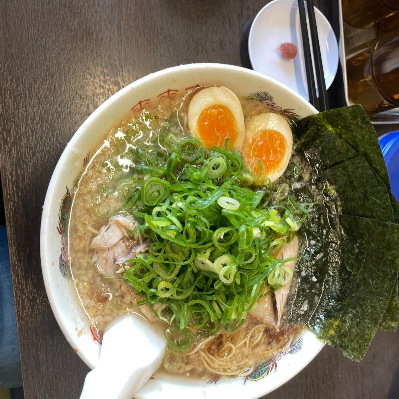 背脂醤油ラーメン (来来亭 下郡店)