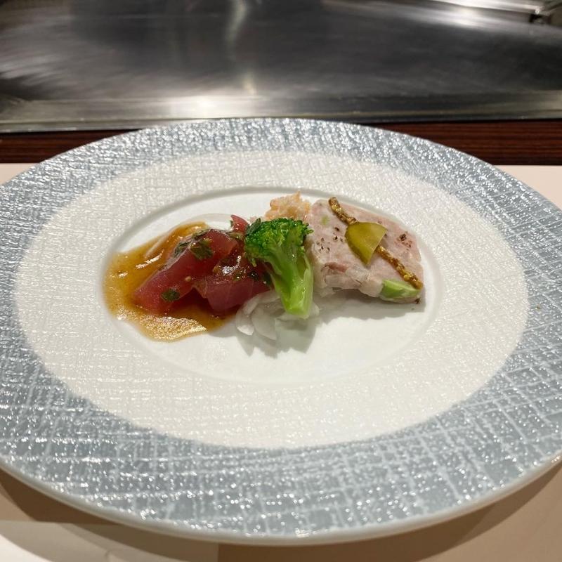 当店1番人気メニュー【花コース】あわび又はオマールと黒毛和牛の鉄板焼(ステーキハウス花兆亭)