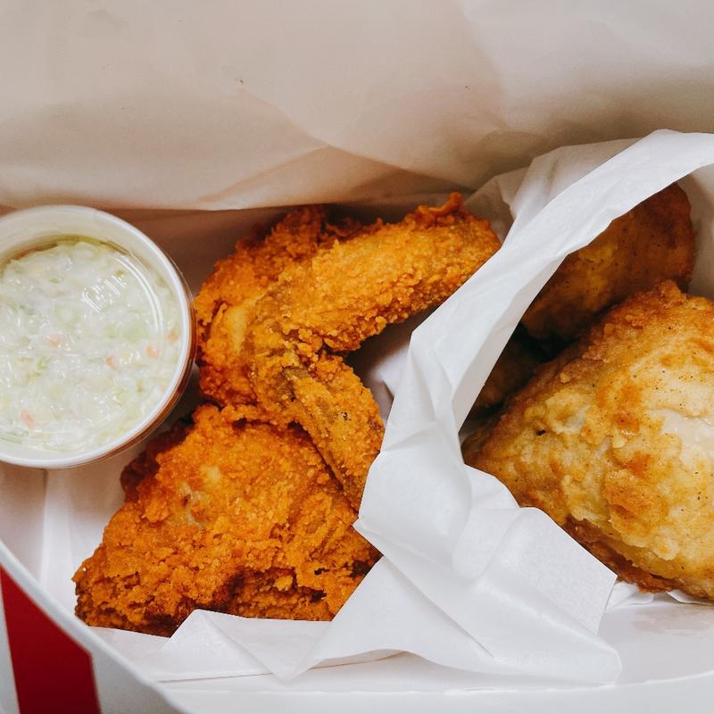 食べくらべ4ピースパック(ケンタッキーフライドチキン亀有店)