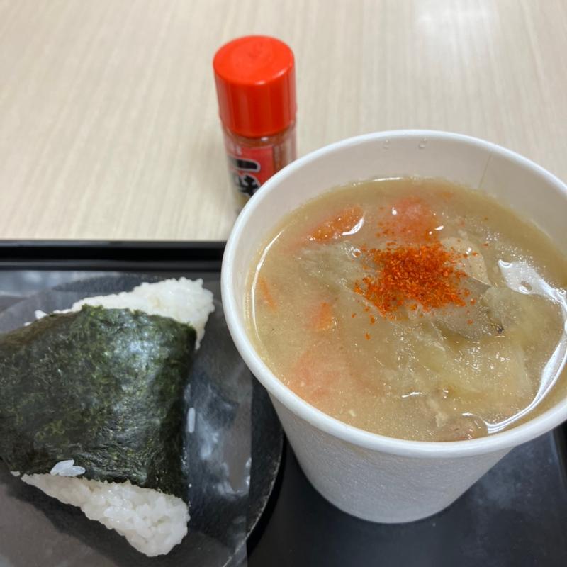 たらこおにぎりと豚汁ビッグ(ありんこ オーロラタウン店)