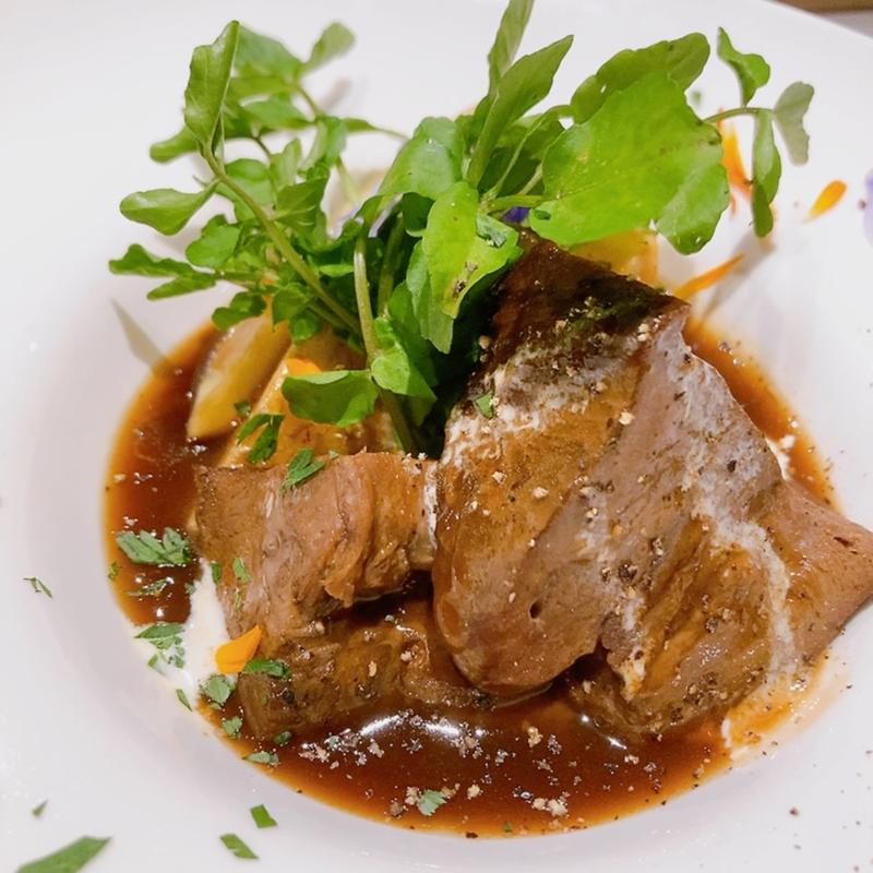 タンシチュー(お酒とヒトサラ 真皿)