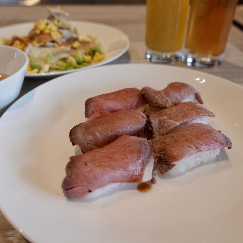 ローストビーフ寿司(The Garden Brasserie & Bar)