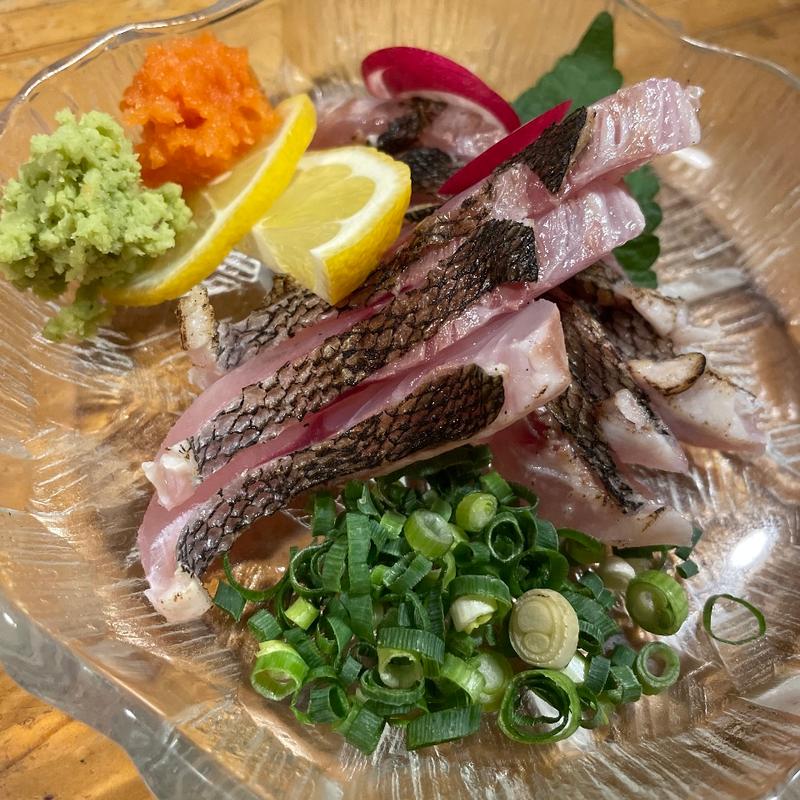 イサキ炙り刺し(ぶんご)